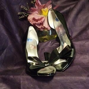 Shoes: NWOT Vintage Paris Hilton Patent Sandals